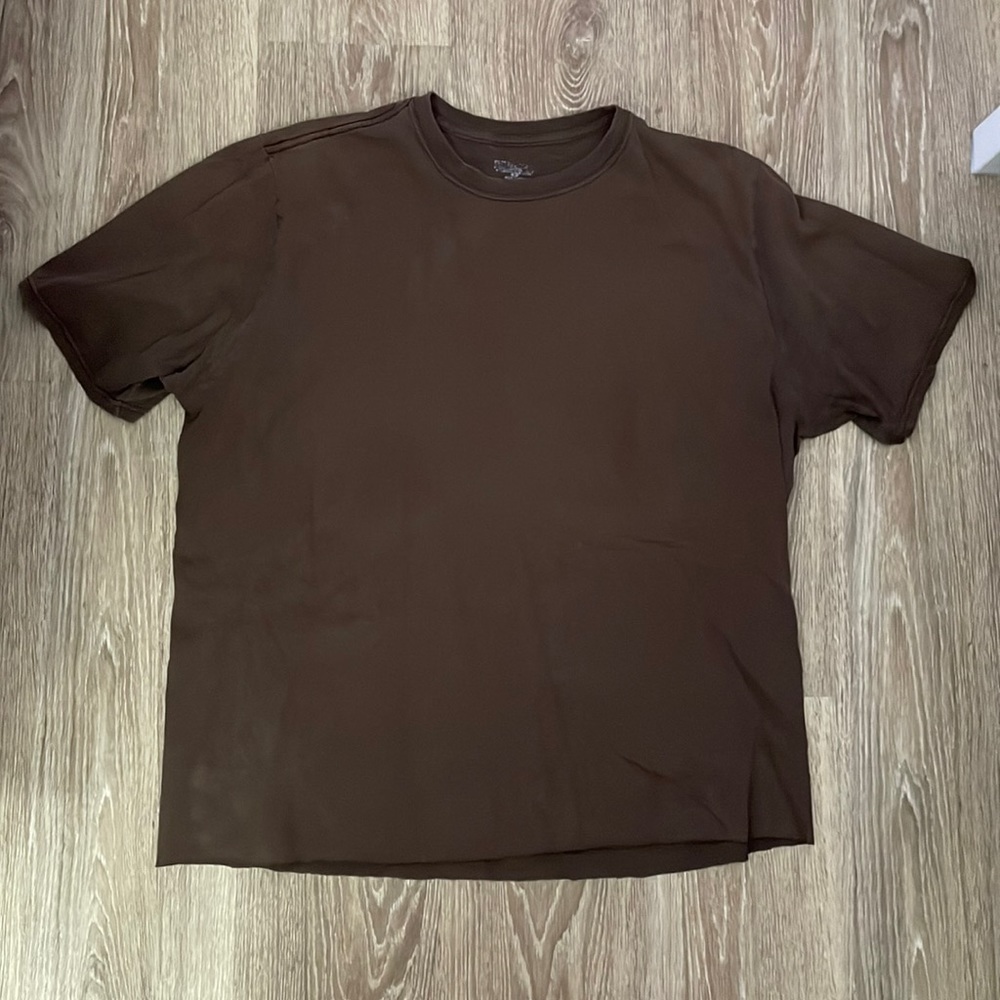 Brown t-shirt size:large